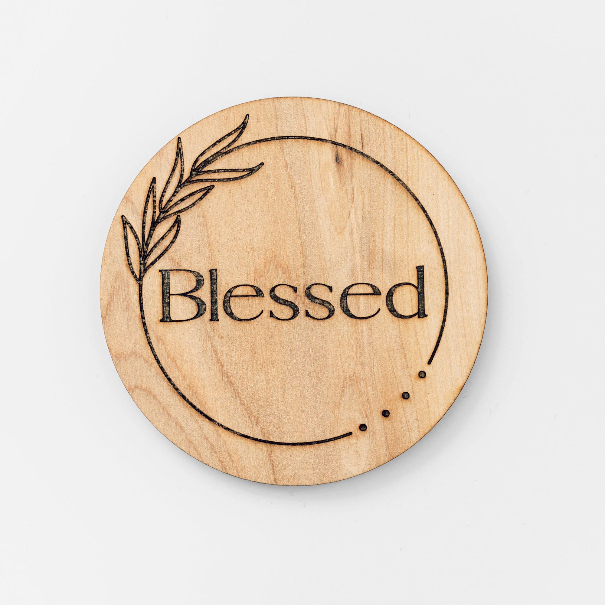 milestone wooden disc for baby special occasions.